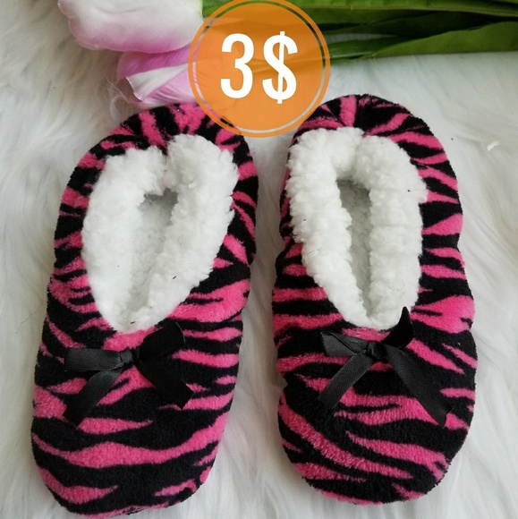 Shoes - Cozy Slippers